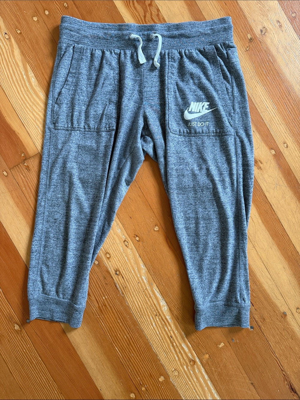 Nike Heathered Grey Organic Cotton Blend Cropped Pants Medium